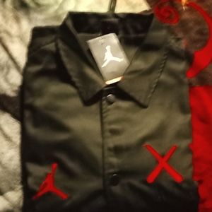 Kaws 2017 coach jacket size XL